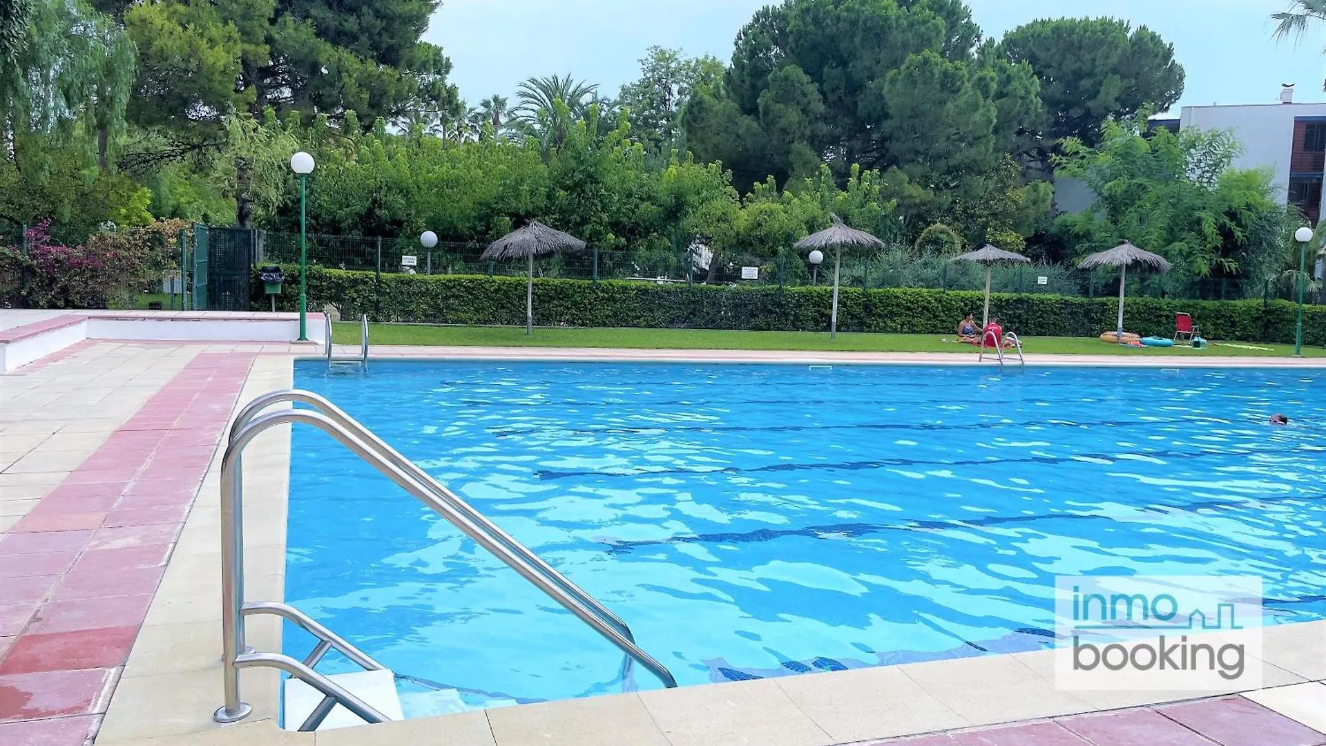 アパート Reus Mediterrani , Piscina , Parking Y Playa カンブリルス スペイン